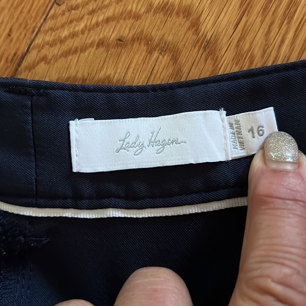 ONE BRAND NEW SKORT AND ONE PAIR OF SHORTS - Picture 8 of 9